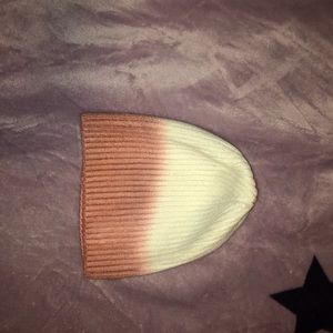 One-size Attic salt brand white/pink ombré beanie
